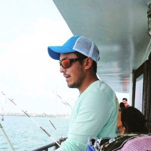 Meet your Posher, Victor